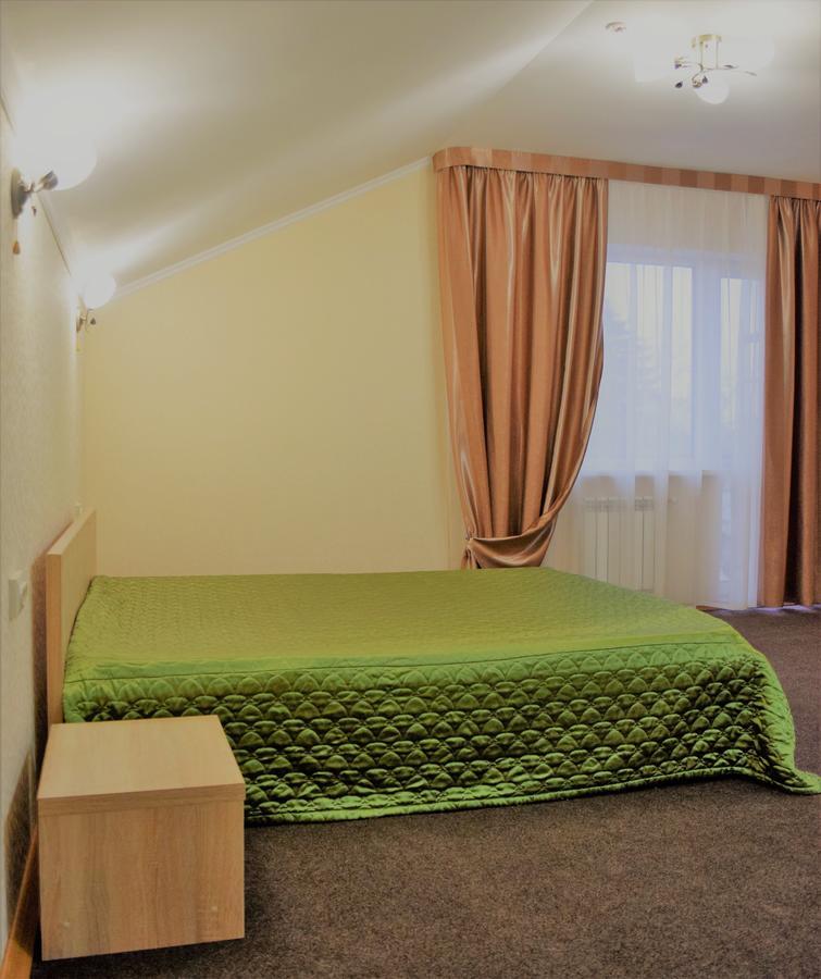 Veles Otel Brovary Dış mekan fotoğraf