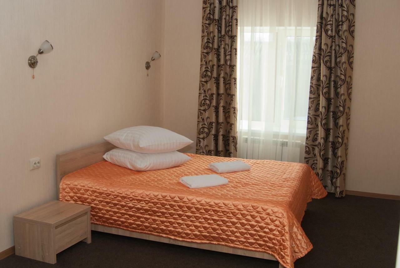 Veles Otel Brovary Dış mekan fotoğraf